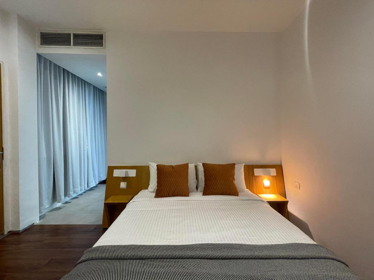 The Assembly Place, A Co-Living At Mayo Hotell Singapore Exteriör bild