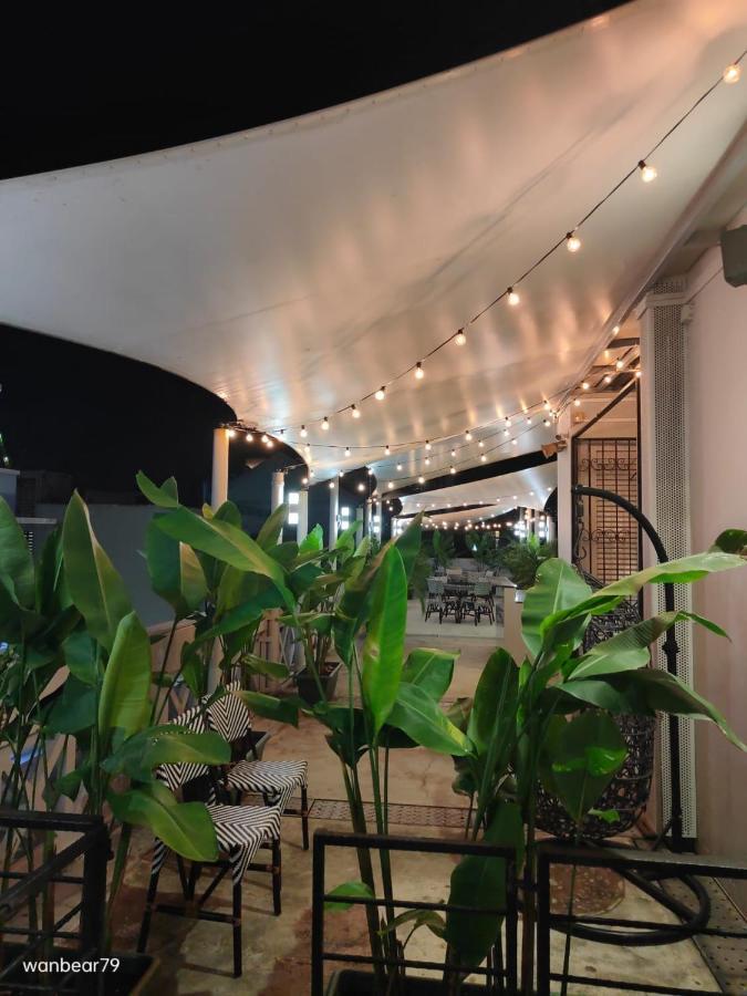 The Assembly Place, A Co-Living At Mayo Hotell Singapore Exteriör bild